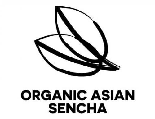 – Organic Asian Sensha –Ideaal voor mensen die net beginnen met het drinken van groene thee of voor mensen die van een mildere smaak houden. De thee heeft een sterke groen/gele kleur. De smaak is zacht en mild, met een zoete toon
